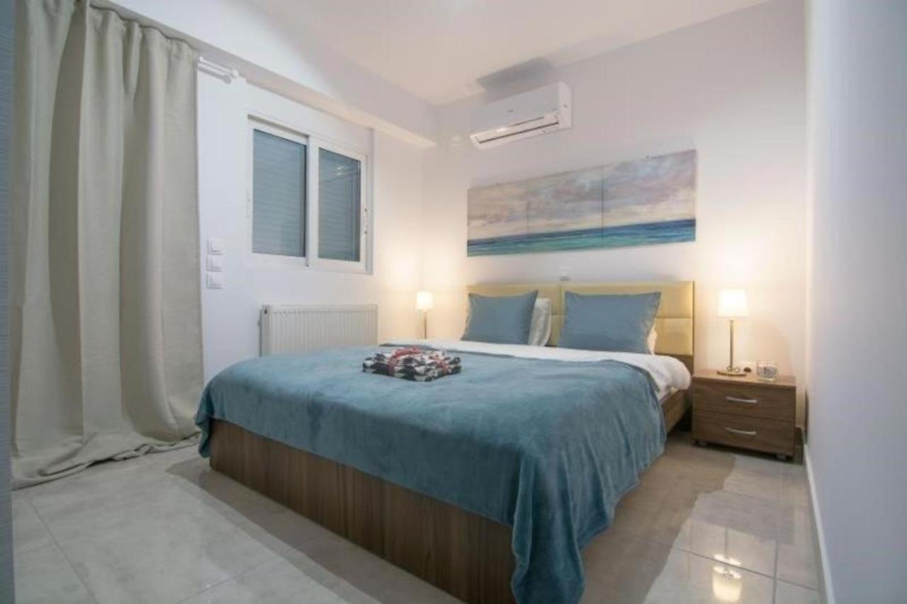 New Spacious Apartment Located In Pireus Exteriör bild
